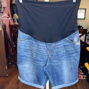 Liz Lange Maternity Bermuda Shorts Womens M Blue Medium Wash Denim Low Rise